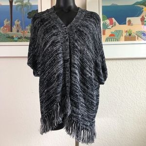 Joie Wrap Around Gray Tone White Poncho Shawl XS